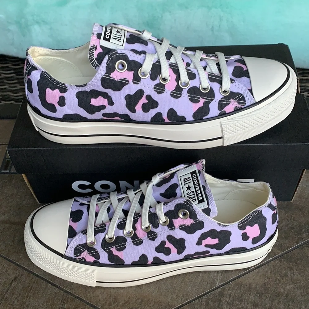 Converse Leopard Print platform sneakers- NWOB - Picture 5 of 14